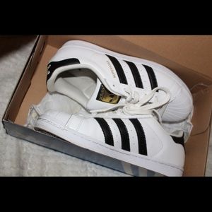 Adidas SuperStar Sneakers